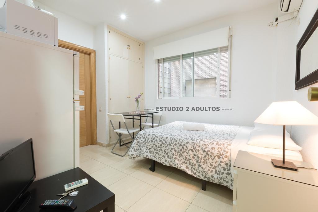 Apartamentos Arapiles มาดริด ภายนอก รูปภาพ
