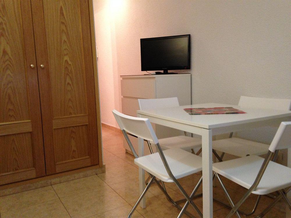 Apartamentos Arapiles มาดริด ภายนอก รูปภาพ