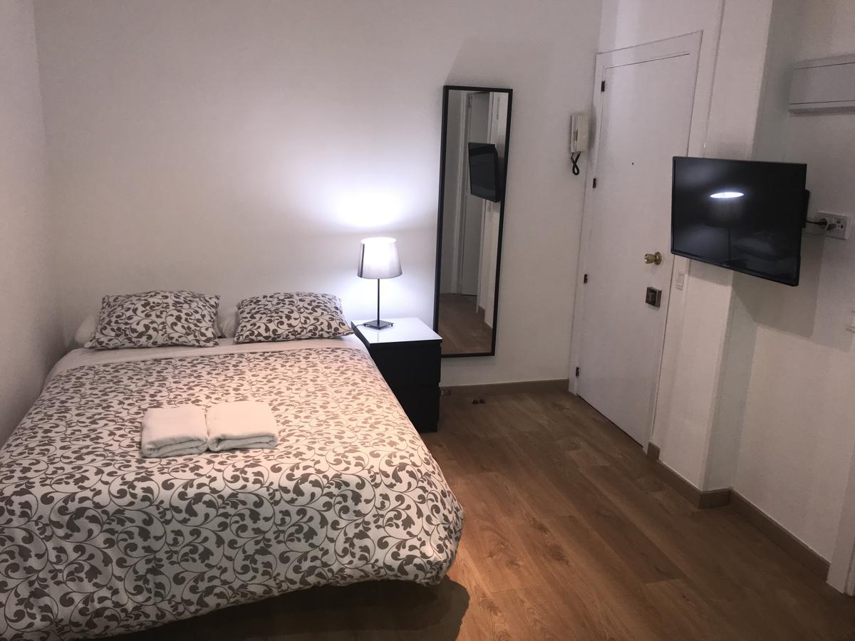 Apartamentos Arapiles มาดริด ภายนอก รูปภาพ