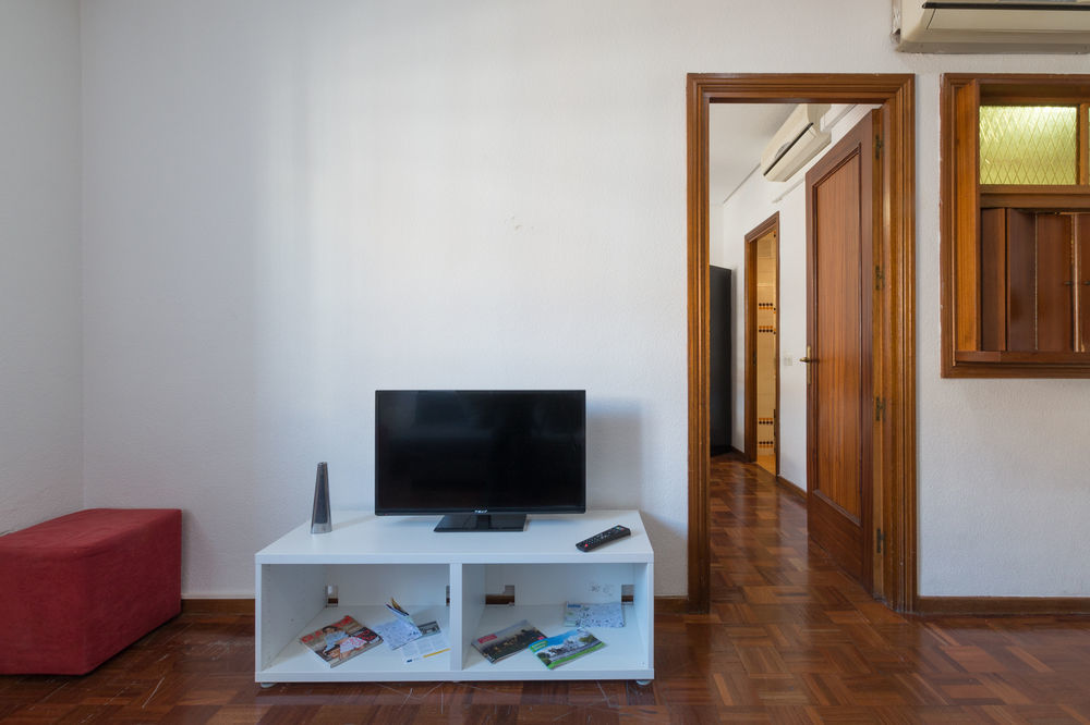 Apartamentos Arapiles มาดริด ภายนอก รูปภาพ
